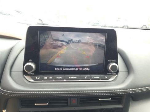 Used 2023 Nissan Rogue SV w/ SV Premium B Package image 20