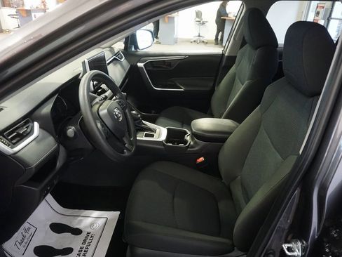 Certified 2025 Toyota RAV4 LE image 17