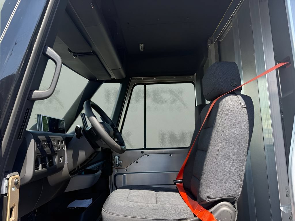 Used 2024 Chevrolet Brightdrop 600 w/ Commercial Equipment Package AWD/4WD image 20