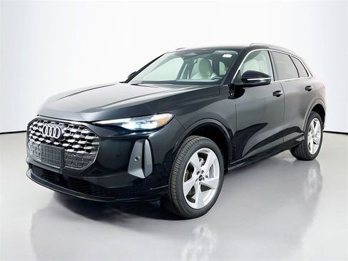 New 2025 Audi Q5 2.0T Premium Plus image 3