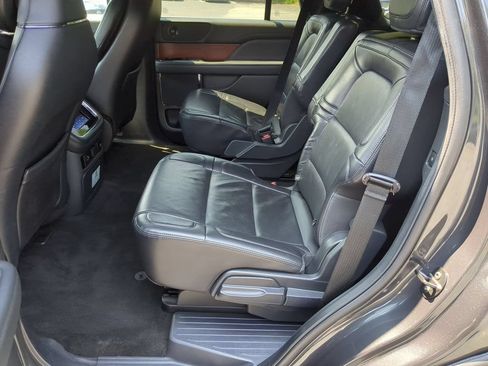 Used 2023 Lincoln Navigator Reserve AWD/4WD image 28