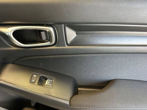 Used 2025 Honda Civic Sport image 18