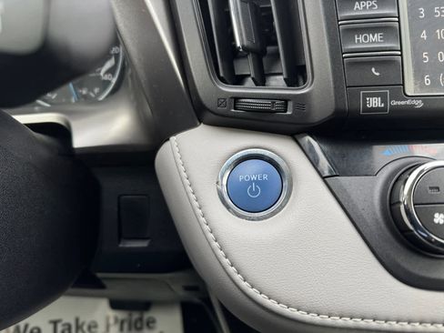 Used 2016 Toyota RAV4 Limited image 7