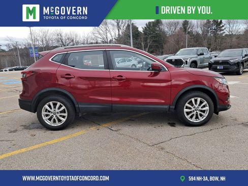 Used 2020 Nissan Rogue Sport SV image 7