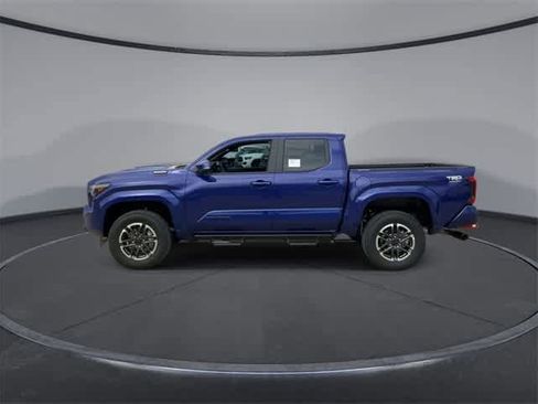Used 2025 Toyota Tacoma TRD Sport image 5
