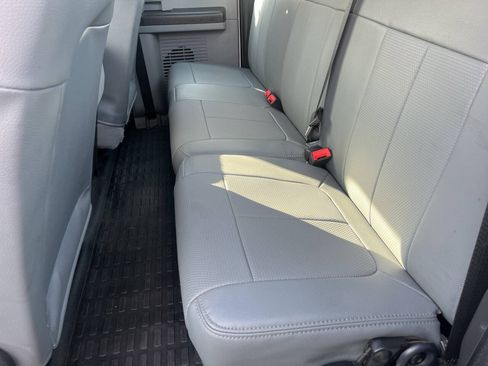 Used 2016 Ford F250 XL w/ Power Equipment Group AWD/4WD image 24
