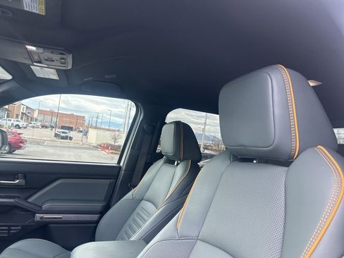 Used 2024 Toyota Tacoma Trailhunter image 21