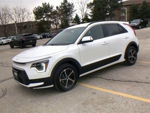 New 2025 Kia Niro EX image 7