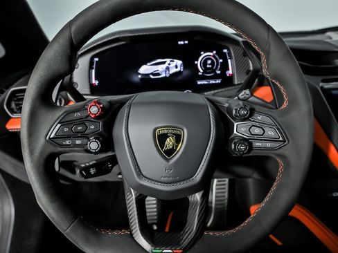 Used 2024 Lamborghini Revuelto AWD/4WD image 29