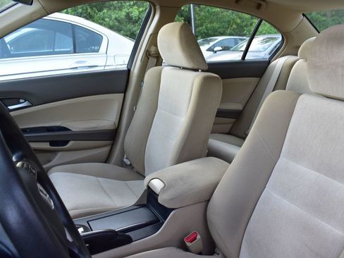 Used 2009 Honda Accord LX-P image 13
