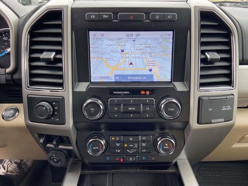 Used 2021 Ford F250 Lariat w/ Lariat Ultimate Package image 16
