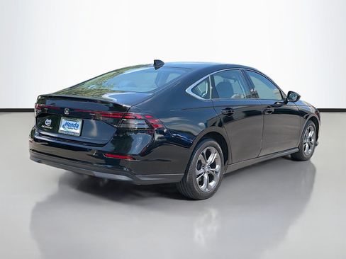 Used 2023 Honda Accord EX image 5
