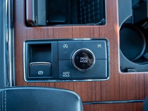 Used 2023 Lincoln Navigator Reserve image 22