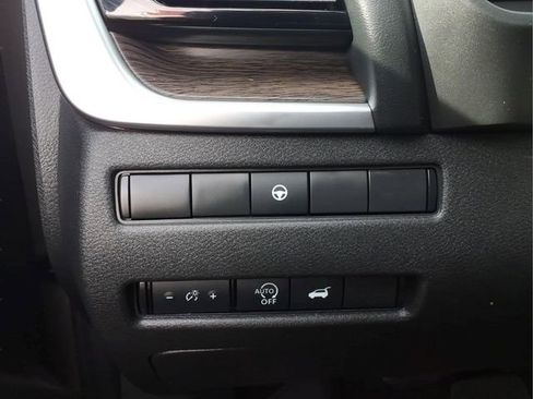 Certified 2025 Nissan Rogue Platinum AWD/4WD image 21