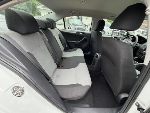 Used 2017 Volkswagen Jetta S FWD image 34