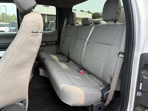 Used 2016 Ford F150 XLT w/ Equipment Group 302A Luxury AWD/4WD image 16