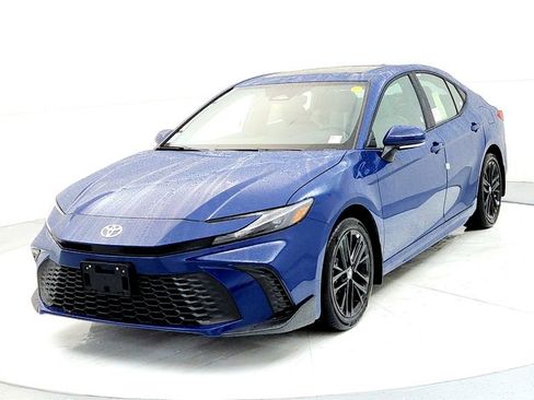 New 2026 Toyota Camry SE AWD/4WD image 2