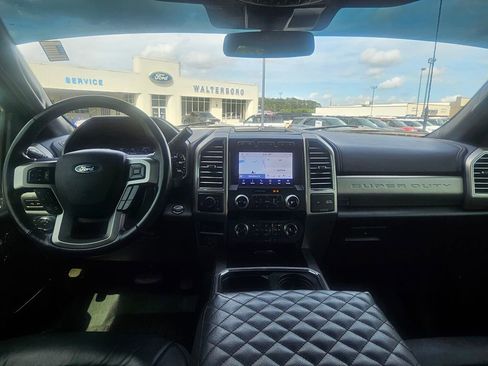 Certified 2020 Ford F250 Platinum w/ FX4 Off-Road Package AWD/4WD image 5