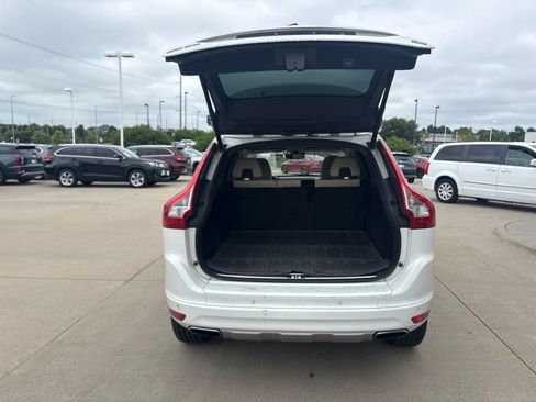 Used 2016 Volvo XC60 T6 w/ Proximity Package AWD/4WD image 42
