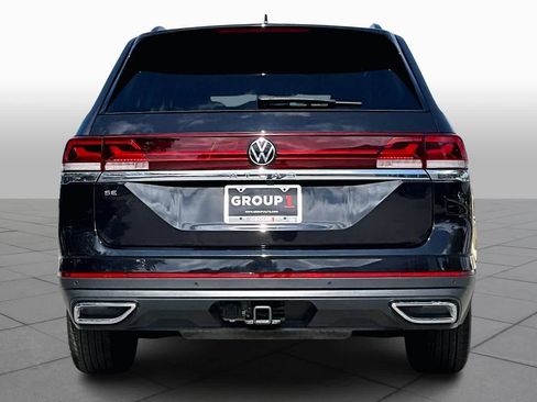 Certified 2025 Volkswagen Atlas SE w/ Panoramic Sunroof Package image 5