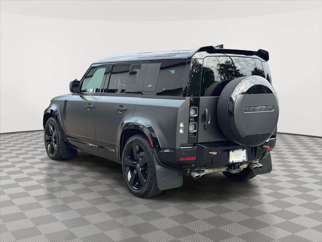 Used 2023 Land Rover Defender 110 V8 AWD/4WD image 5