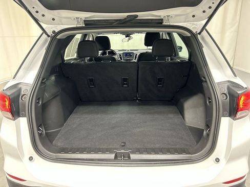 Used 2023 Chevrolet Equinox LS image 21