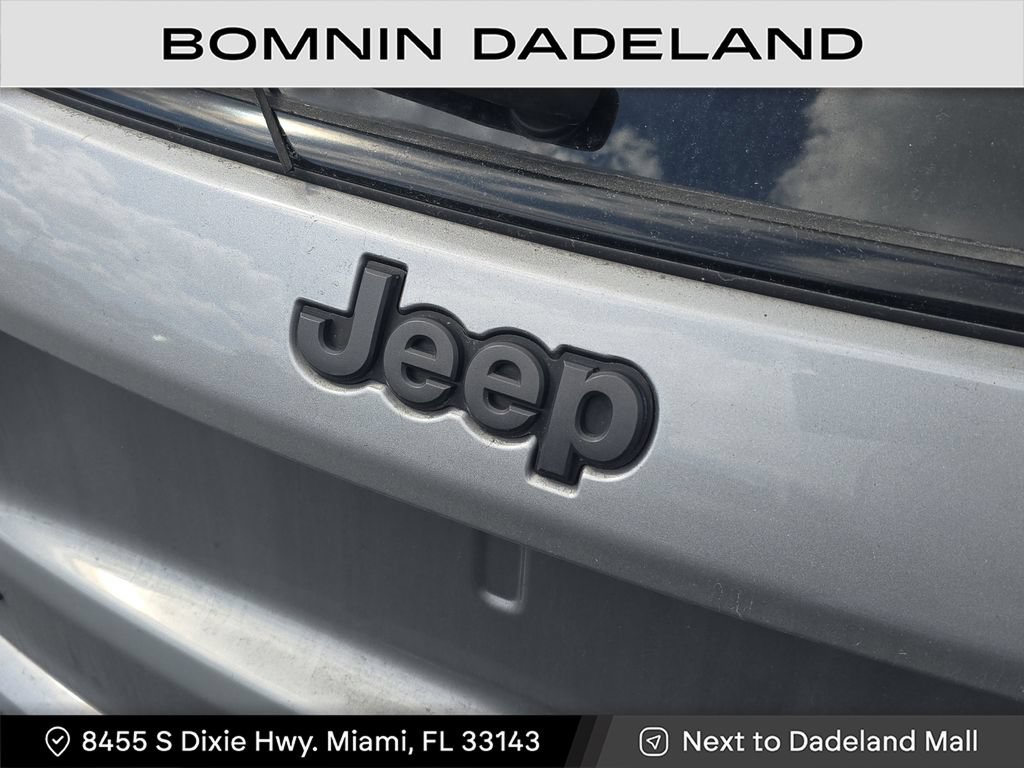 Used 2022 Jeep Compass High Altitude AWD/4WD image 7