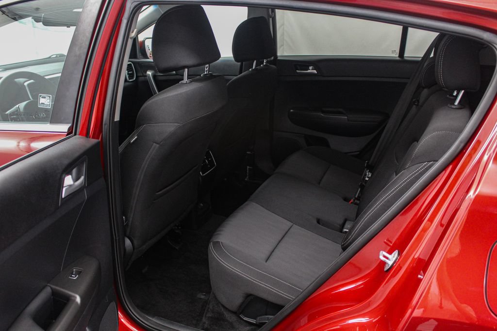 Used 2020 Kia Sportage LX AWD/4WD image 13
