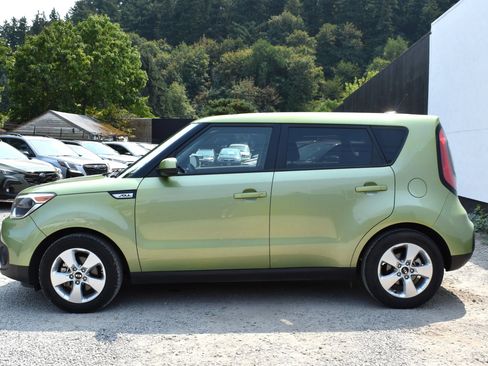 Used 2018 Kia Soul FWD image 9