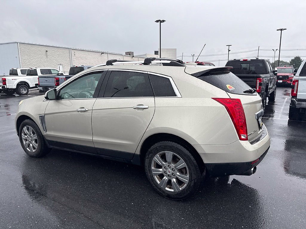 Used 2016 Cadillac SRX Luxury w/ Driver Awareness Package AWD/4WD image 3