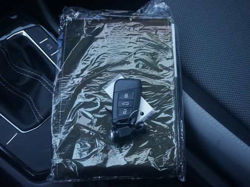 Used 2024 Volkswagen Taos S image 38