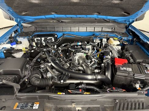 Used 2024 Ford Bronco Heritage Edition AWD/4WD image 40