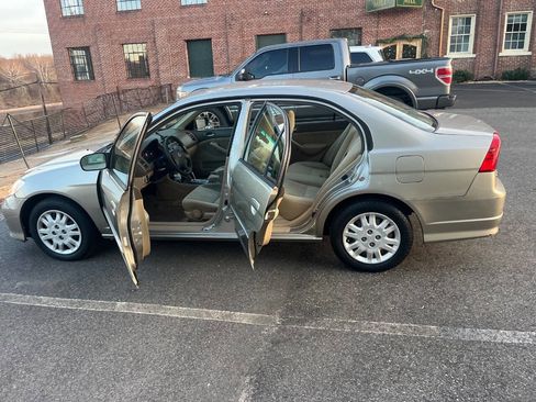 Used 2005 Honda Civic LX image 15