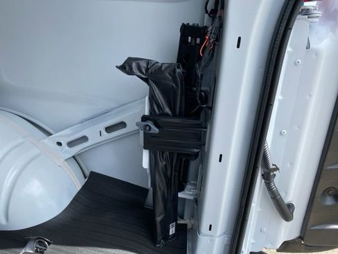 New 2026 Chevrolet Express 3500 Extended RWD image 25