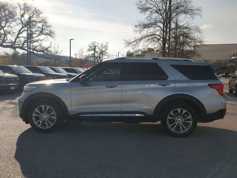Used 2021 Ford Explorer Limited image 6