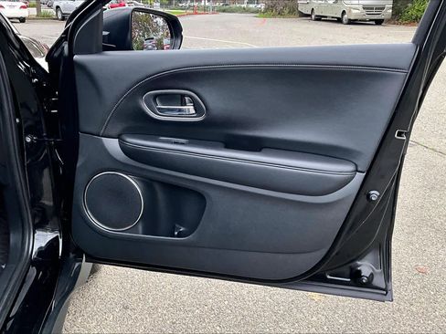 Used 2018 Honda HR-V EX-L image 22