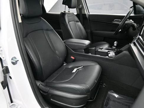 Used 2023 Kia Sportage SX image 49