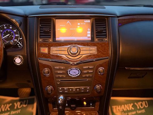 Used 2017 INFINITI QX80 Sport Utility 4D image 8