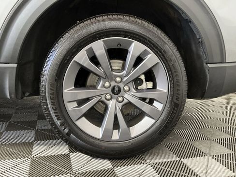 Used 2025 Ford Explorer Active w/ Active Comfort Package AWD/4WD image 12