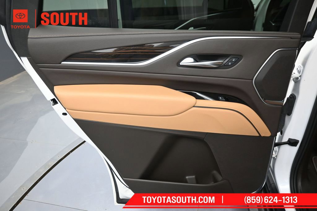Used 2024 Cadillac Escalade Sport w/ LPO, ONYX Package AWD/4WD image 34