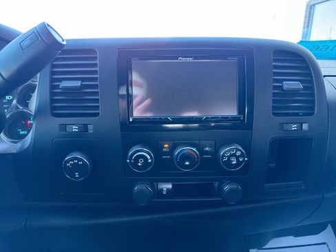 Used 2013 Chevrolet Silverado 1500 LT w/ Max Trailering Pack image 18