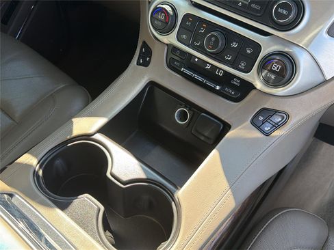 Used 2015 GMC Yukon XL SLT image 18