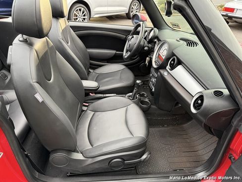 Used 2013 MINI Cooper Convertible image 60