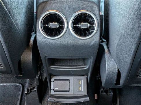 Certified 2025 Mercedes-Benz GLB 250 image 16