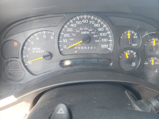 Used 2006 Chevrolet Silverado 1500 LT w/ Onstar Plus Package AWD/4WD image 7