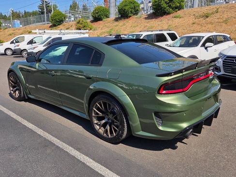 Used 2020 Dodge Charger Scat Pack RWD image 5