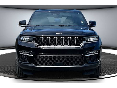 Certified 2024 Jeep Grand Cherokee Limited AWD/4WD image 4