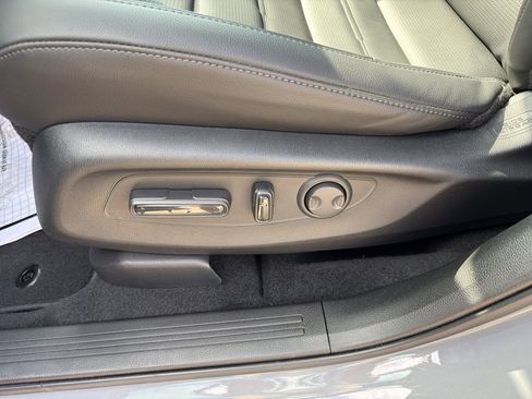 Used 2026 Honda CR-V EX-L image 12