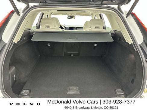Certified 2023 Volvo XC60 B5 Plus w/ Climate Package AWD/4WD image 24