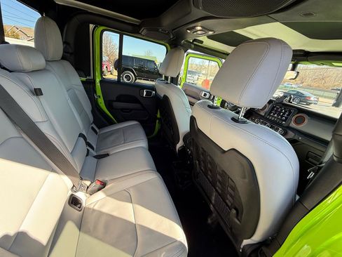 Used 2021 Jeep Gladiator Mojave image 39